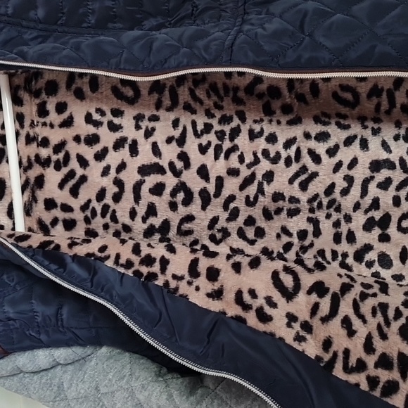 VEST JACKET - Picture 10 of 16